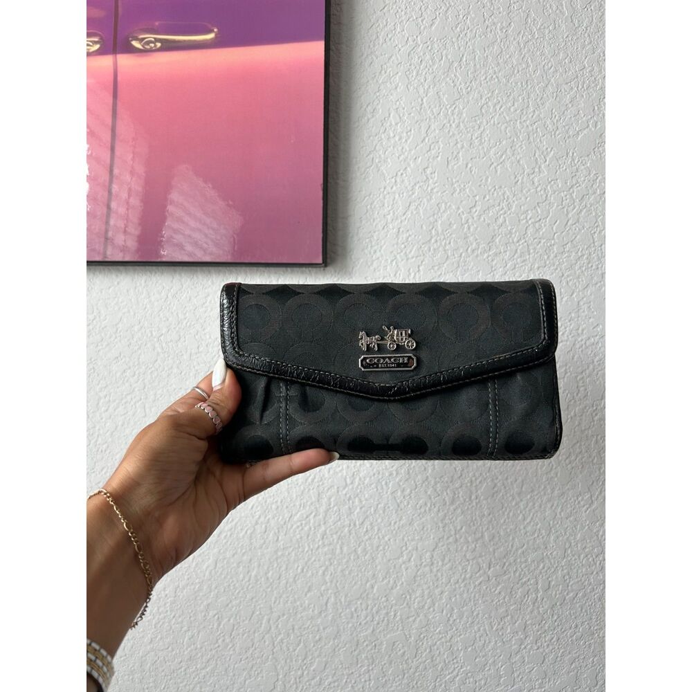 Coach Black Trifold Black C Logo Wallet